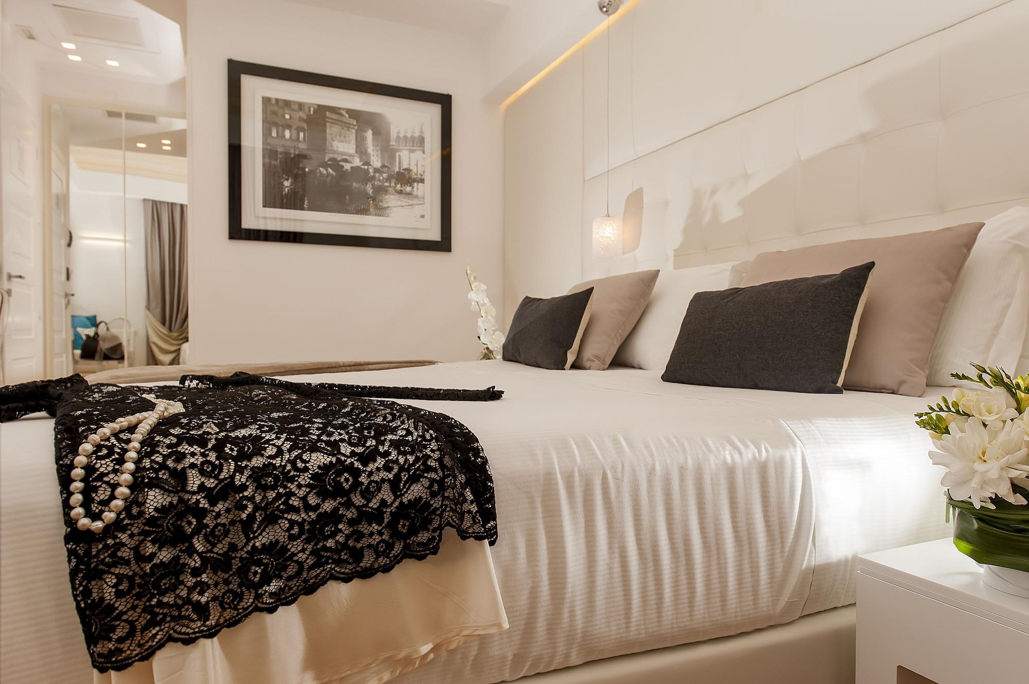 Argentina Residenza Style Hotel Rome Bagian luar foto